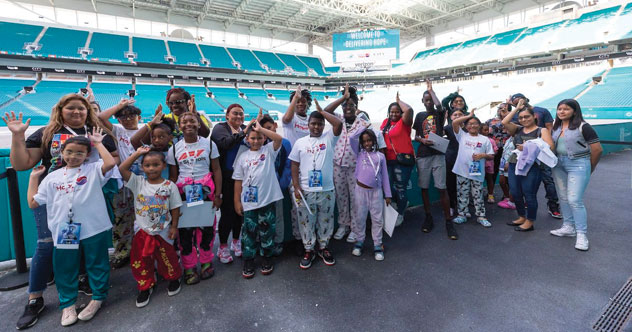 CITY Furniture, the Miami Dolphins and the Miami Dolphins Football UNITES™ program hosted its sixth annual Delivering Hope event where over 100 children received brand-new beds.