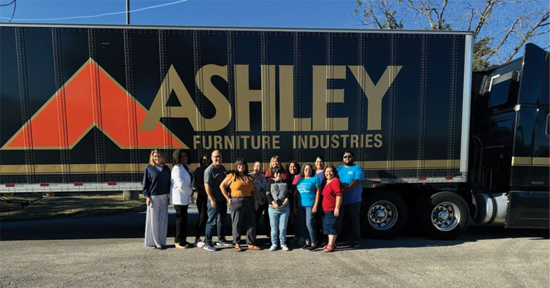 Pictured above: The Children&#39;s Shelter representatives and volunteers.